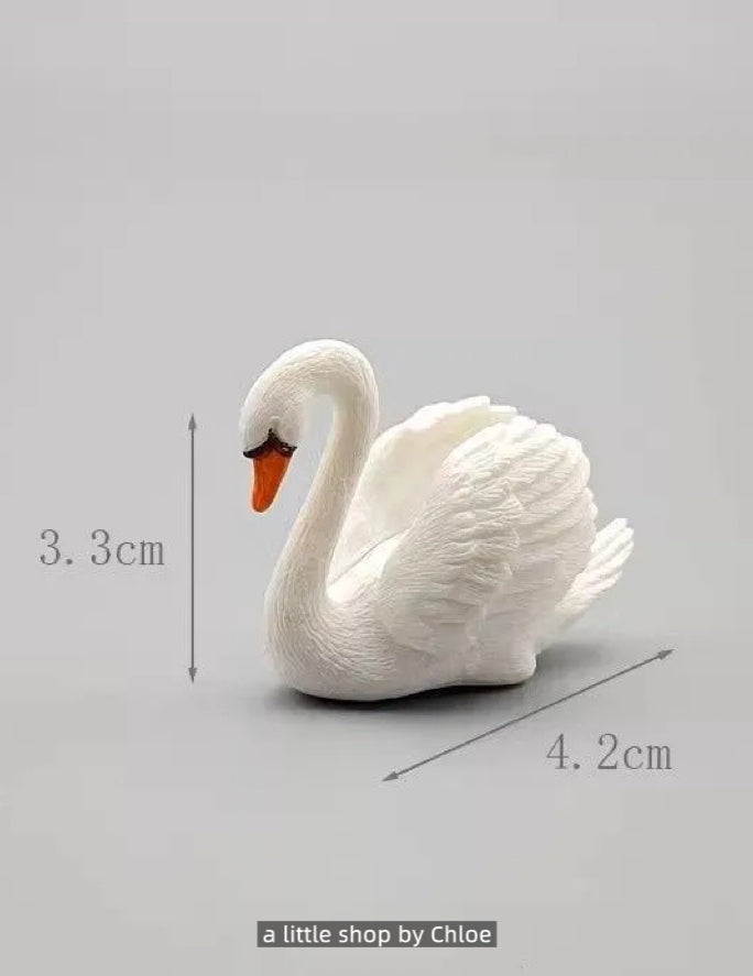 Mini Swan & Duckling Figures – Cute Collectible Pair for Kids
